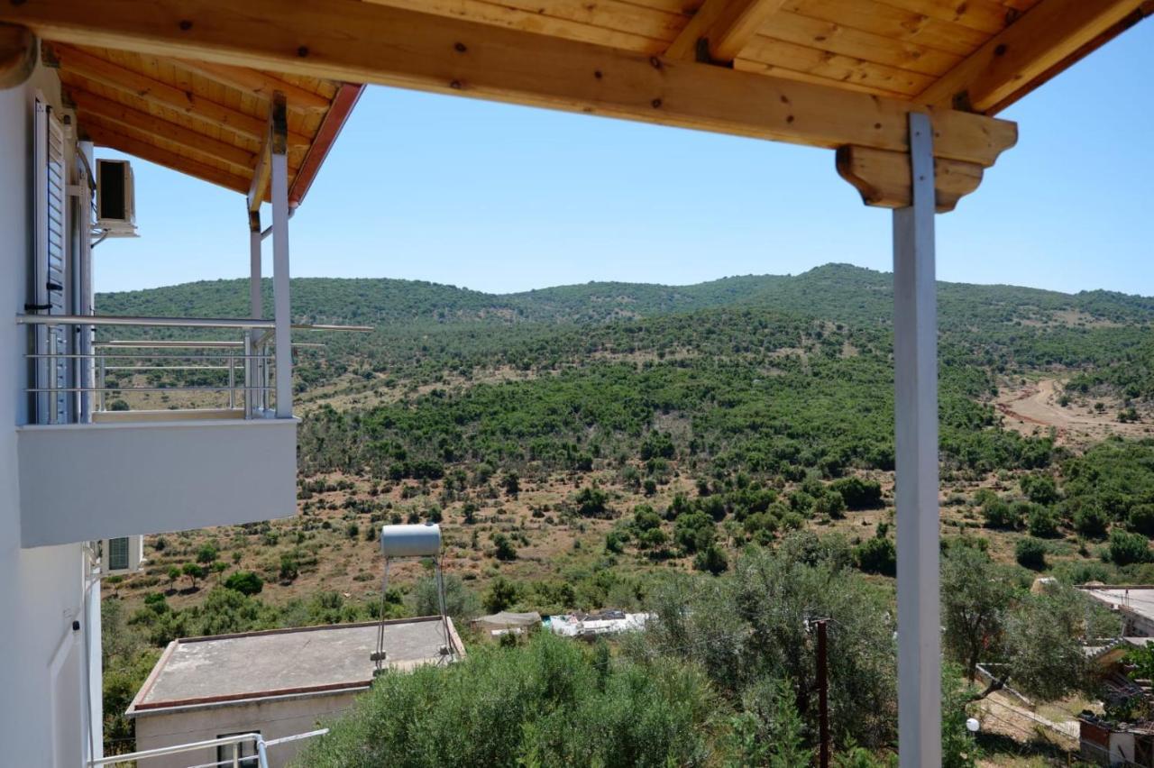 Vila Ervin Second Floor Ksamil Esterno foto